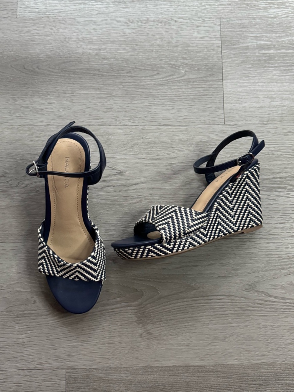 Nautica Wedge Sandals - Picture 4 of 11